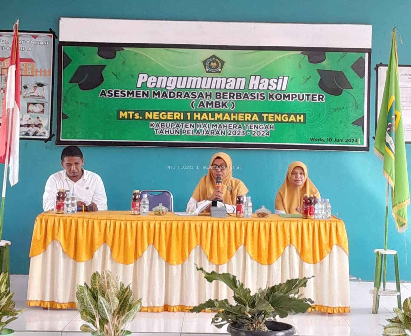 Pelaksanaan  Pengumuman Kelulusan Siswa-siswi Kelas IX Tahun Ajaran 2023/2024 Pada MTsN 1 Halteng 