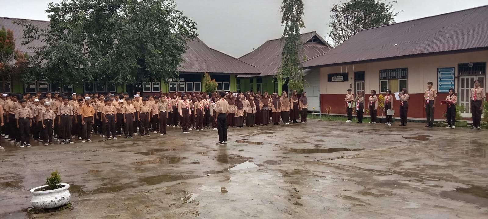 MTsN 1 Halmahera Tengah Gelar Upacara Memperingati Hari Pramuka Ke-63 Tahun 2024